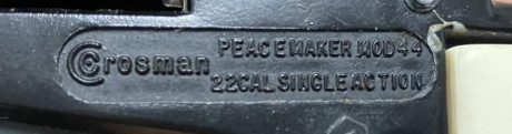 Hola pongo este revólver de acción simple de la marca Crosman, es de la década de los 60-70, accionado 00