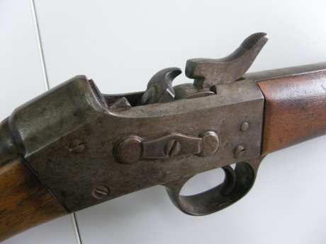 Vendo tercerola de sistema Rolling Block de calibre 44 con fecha marcada 1874. Inutilizado mediante 3 01