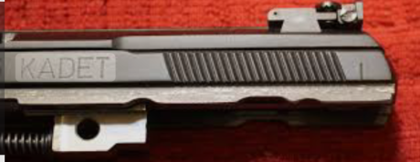 Se vende kit 22lr para CZ 75 B con 1 cargador placticamete nuevo muy poco uso .. se vende en 350€ no negociables 00