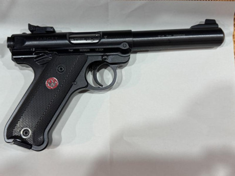 Buenas tardes Ruger MK IV año 2024 ,precio 650 euros ,un saludo. 01