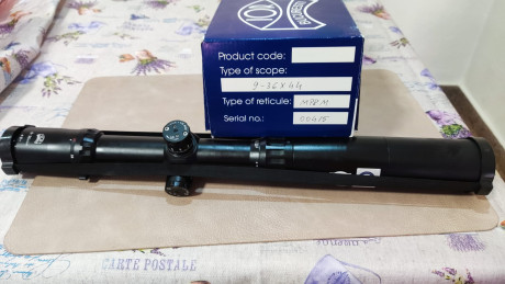 Montado en un arma de aire 
Esta en la provincia de Alicante
Visor completo,caja,parasol,cubre lentes
Es 00