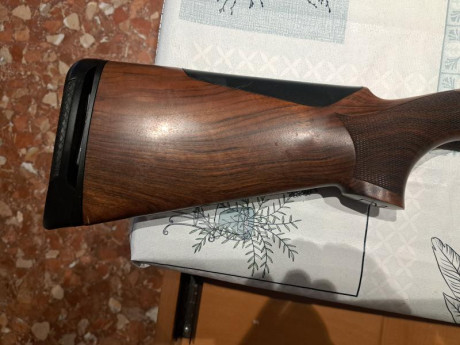 Se vende benelli Raffaello power bore. 
Bastante buen estado,  chokes de 70mm, cantonera antirretroceso. 21