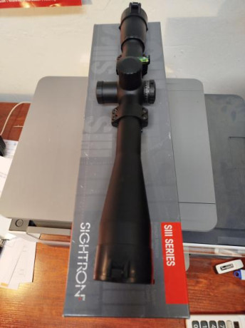 Vendo visor Sightron 45X45 Competition, en prefecto estado comprado hace un año en armeria Parriego. con 02