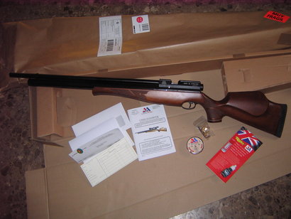 como estoy tan contento :mrgreen: 

ayer lunes llame a chano para saber si tenia este modelo,

si lo tenia 20