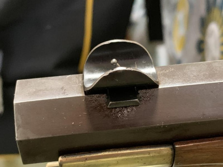 Hola. Tengo un rife Jäger Target de chispa de Pedersoli que lleva diópter y quiero ponerle un túnel delantero 01