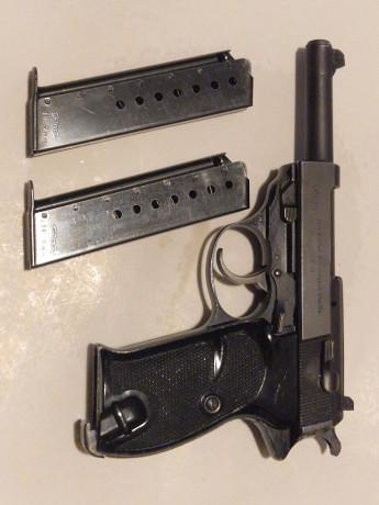 Pistola de simple y doble acción WALTHER P38, versión comercial similar a la P1, con armazón de aluminio, 02