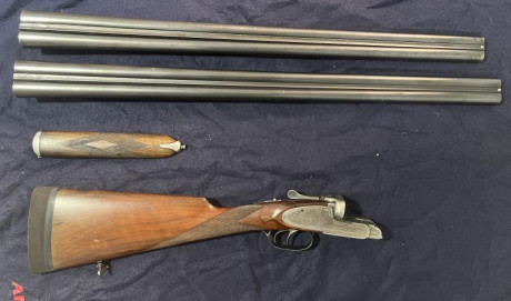 Escopeta yuxtapuesta expulsora AYA 117 de 1962 con dos juegos de cañones, de 68 cm (*** y *) y 71cm (** 02