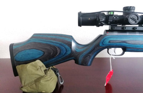Vendo equipo completo compuesto por: 

-	Carabina Weilhrauch HW97 K FAC laminada, nueva sin estrenar, 00