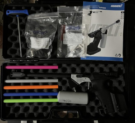 Vendo HAMMERLI AP 20, pistola para iniciar en la modalidad de 10 m. aire,
y poder modificar a PRO, si 00