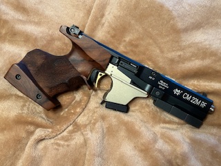 Buenas
RESERVADA a RAFA81 la pistola Morini modelo CM22M Rapid Fire, cal. 22 LR, con estuche original, 00
