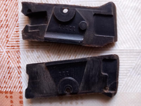 Vendo cachas astra 300 una con pequeña reparación 20 euros en Barcelona entrego en mano 01
