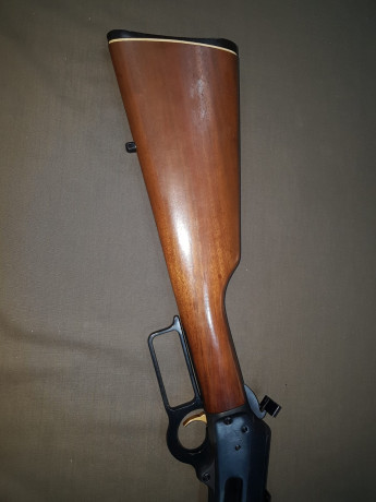 Vendo Marlin 1894 en cal 44 RM como nuevo (60 tiros) por no darle ningun uso lo vendo por 800€.
Saludos. 01