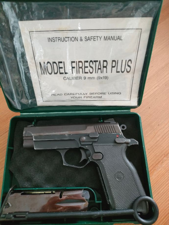 Un Compañero vende Pistola STAR modelo FIRESTAR PLUS calibre 9mmP, guiada en A, la entrega con dos Cargadores 00