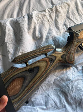 Buenas

Pongo aquí a la venta una preciosidad de un compañero del grupo de tiro, que no tiene cuenta abierta 42