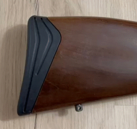--Vendo:  Benelli Argo E del 300 WM.  
--Con la culata de madera, en perfecto estado, ni un arañazo.  00