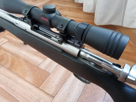Vendo Savage Kodiak 116
 Visor Redfield 4-12x40.  + base y anillas 
 No dispone de freno de boca
 55 CM 10