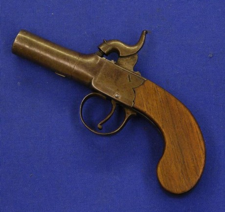Voy a colocar unas fotos de un arma larga alemana de llave de mecha del siglo XVI. 41