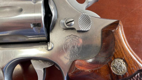 Buenas!

Vendo revólver en perfecto estado, prácticamente nuevo.

Marca y modelo: S&W 357 Magnum.

Precio 02