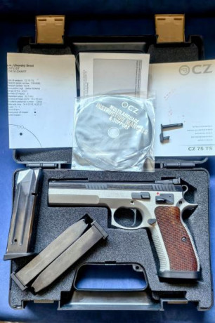 Hola, pongo en venta mi Cz Tactical Sport (Ts) en calibre 9mm Pb. Soy el segundo propietario, y sólo la 00