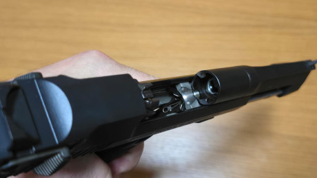Buenas a todos:

Pongo a la venta una pistola I.M.I. DESERT EAGLE bitono en calibre 357 MAG. Está guiada 00