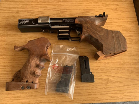Un amigo pone a la venta una pardini del 32 en perfecto estado poco uso por dejar a la actividad 
Pide 00