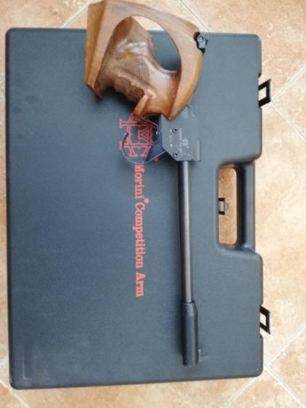 Vendo pistola libre Morini CM84E.
Muy poco uso.
Empuñadura hecha por Antonio Tamargo. TALLA M
Precio 1000€.
El 40