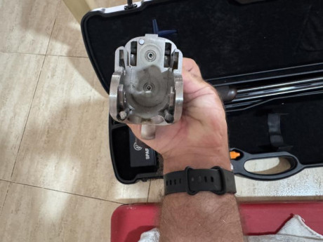 Hola se cede Beretta dt11 muy poco usada por financiar otro proyecto
El arma está en Madrid
5500 02