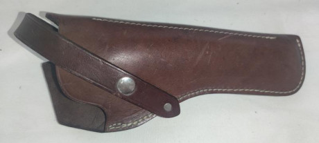 Vendo funda de piel revolver astra.
Marcaje Astra Spain 26 RA.
Buen estado.
Se encuentra en Pobla de vallbona 02