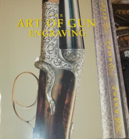Libro "THE ART OF GUN ENGRAVING" autores: Claude Gaier y Pietro Sabatti., 160 páginas, formato 00