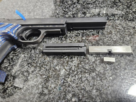 Vendo Hammerli X- ESSE Sport SF de calibre .22, (es la misma que la Walther CSP Expert)
Características:
Armazón 00