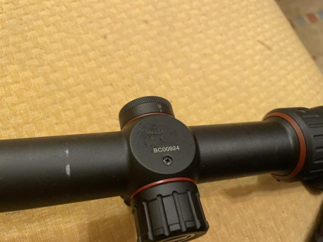 Se vende Bushnell Nitro 6-24x50, muy buen estado, solo marcas en zona de anillas, va con su caja original 01