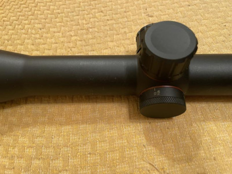 Se vende Bushnell Nitro 6-24x50, muy buen estado, solo marcas en zona de anillas, va con su caja original 10