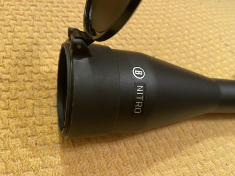 Se vende Bushnell Nitro 6-24x50, muy buen estado, solo marcas en zona de anillas, va con su caja original 20
