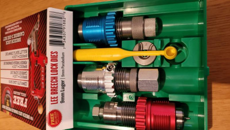 Vendo Matrices (dies) marca Lee del 9 parabellum completamente nuevos. Me venían con la prensa y yo no 01