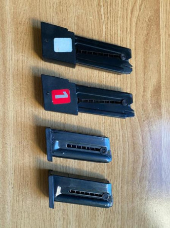 Muy buenas.
Un amigo vende una WALTHER GSP con doble carro (32/22) y de la cual él es el primer y unico 51