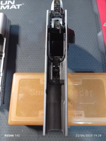 vendo tanfoglio limited pro 919 de 9mm 
viene con dos cargadores y el interior EXTREEM
PRECIO: 900€ mas 00