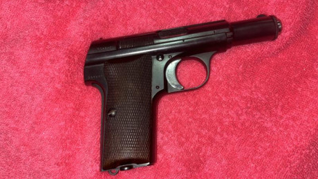 Vendo pistola Astra 300 purito en 9mm corto documentada en F.
La pistola funciona a la perfección y es 01