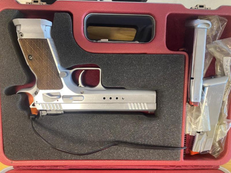 Muy buenas, 

vendo mi Tanfoglio Custom 9mm en buenas condiciones por falta de tiempo para realizar la 02