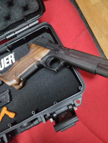 Vendo Sig Sauer P210 de cinco pulgadas. Comprada nueva el 07/04/2025. Totalmente nueva. Va con maletín 11