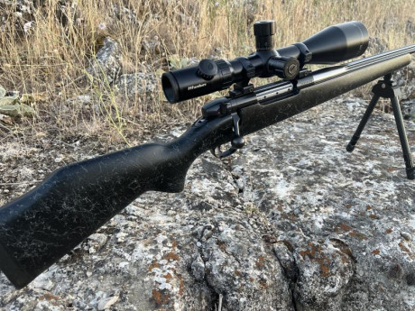 Se vende rifle Weatherby de culata sintética. Modelo MARK V ACCU MARK. Cañon acanalado INOXIDABLE de 70cm 00