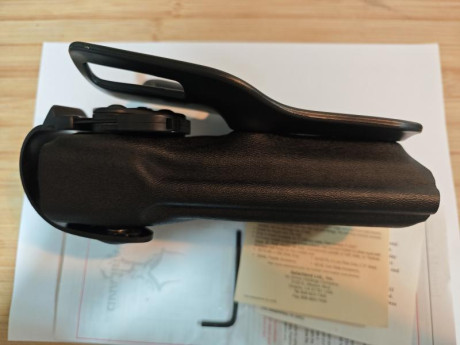 Se vende funda profesional Safariland 6280 para pistola Walther P99. NUEVA A ESTRENAR, Versión para DIESTROS. 01