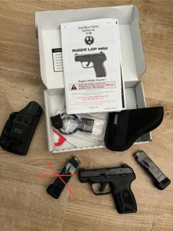 VENDO:

RUGER LCP Max, del 9 corto.
Caja original, instrucciones, candado, etc, una funda de bolsillo.
Guiada 00