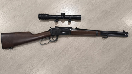 Un amigo me pide anuncie este rifle, calibre 30-30, muy buen estado, cañón 16", 1300€, lleva incorporado 01