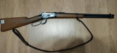 Hola, pongo en venta el rifle de un amigo mío que me lo ha pedido, se trata de un Winchester original 01
