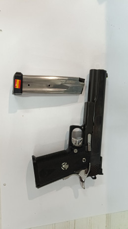 Hola, por si alguien tiene y quiere venderlo, estoy buscando un cargador para una infiniti sv 6 pulgadas.
Gracias.
Un 10