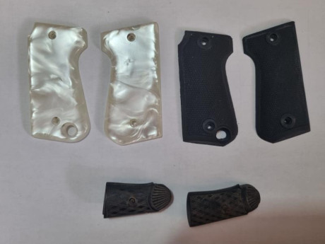 Vendo un juego de cachas nuevas de Astra Falcon a 15 euros la negra ,las demas vendidas, portes aparte. 01