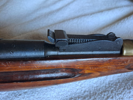 Vendo  Mosin - Nagant 91/30 en perfecto estado de tiro del año 1942,maderas con uso moderado(marcas, cómo 00