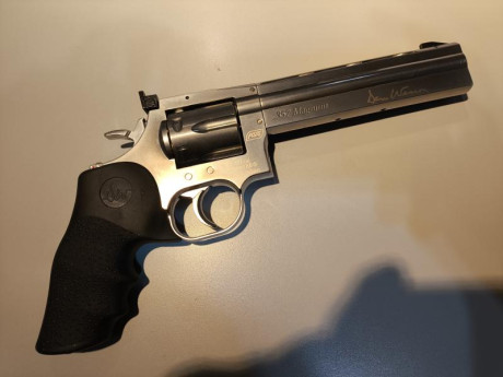 Revolver ASG Dan Wesson de CO2 4,5mm
En buen estado, muy poco usado, ideal para entrenar en casa
60€ más 02