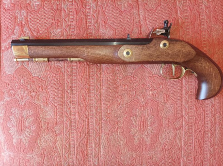 El arma está vendida.
Buenas a todos.
Vendo pistola Kentucky de chispa de Ardesa.
Comprada nueva, único 02