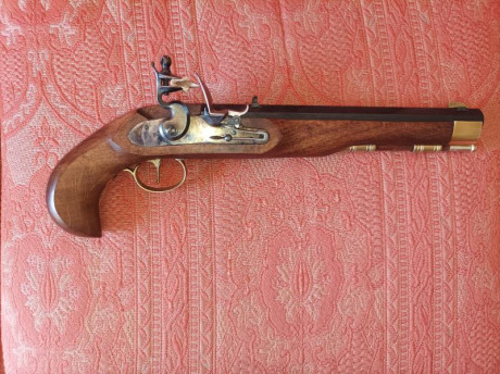 El arma está vendida.
Buenas a todos.
Vendo pistola Kentucky de chispa de Ardesa.
Comprada nueva, único 00